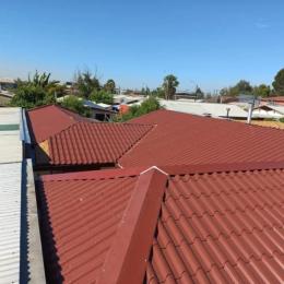 Cambio cubierta en Linares con teja continua prepintado terracota